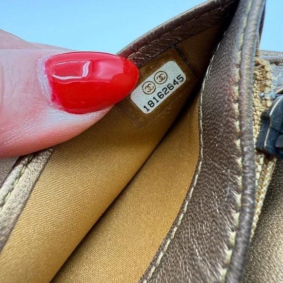 Rare Chanel Bronze Mosaic Pattern Wallet - Picture 9 of 9